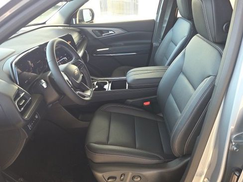 New 2026 Chevrolet Traverse LT w/ Driver Confidence Package image 13