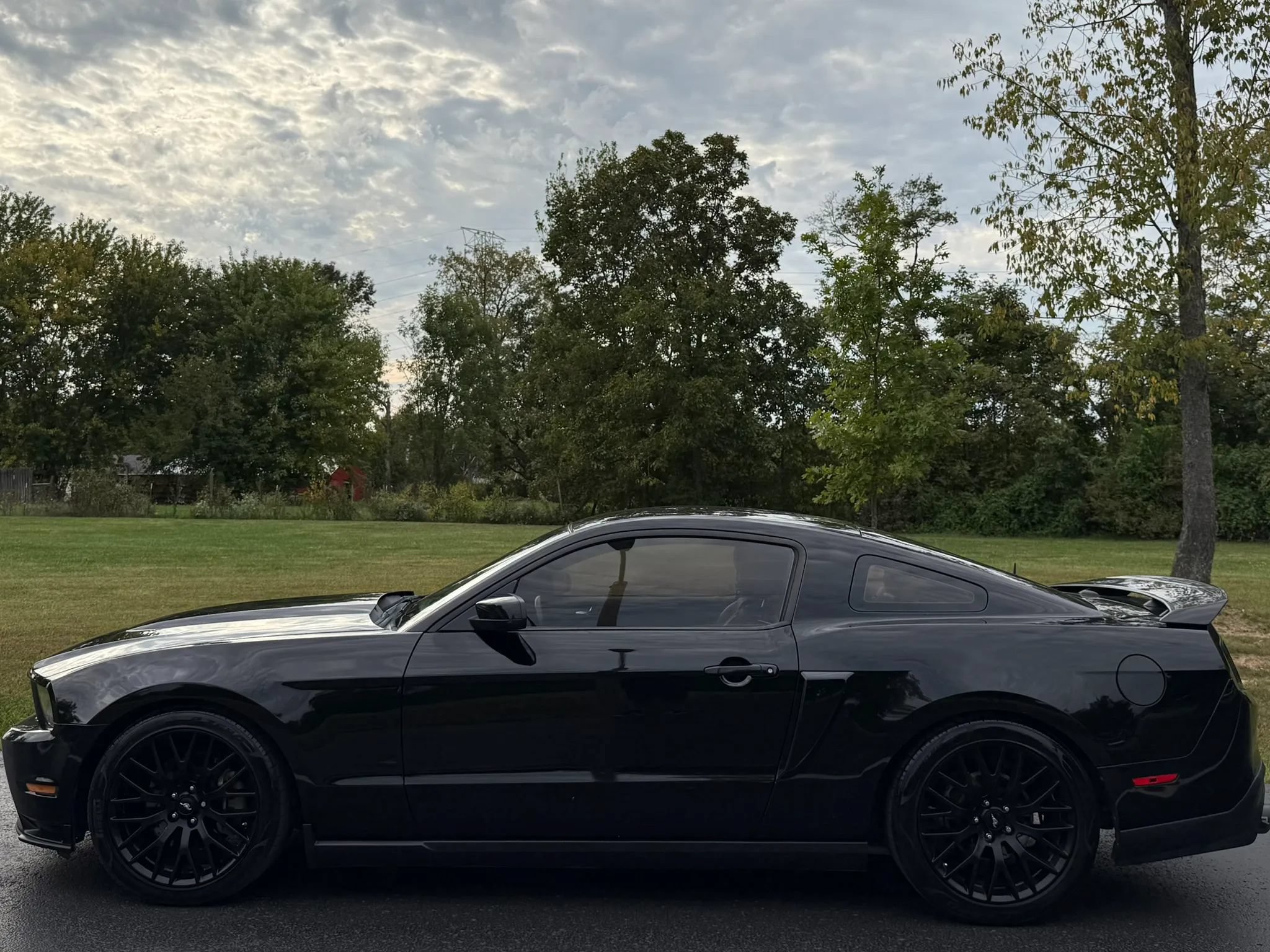 Used 2012 Ford Mustang GT Premium RWD image 15