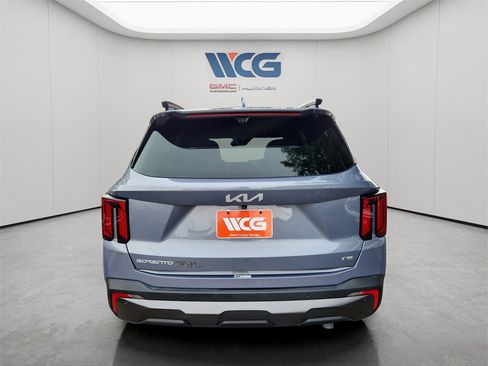 Used 2024 Kia Sorento SX Prestige image 5