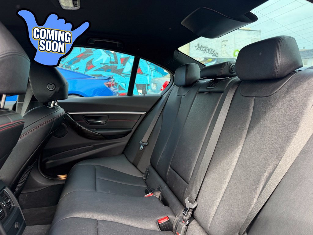 Used 2017 BMW 330i xDrive Sedan AWD/4WD image 16