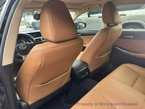 Used 2016 Lexus IS 200t image 18