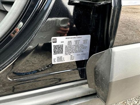 Used 2025 Buick Encore GX Preferred AWD/4WD image 21