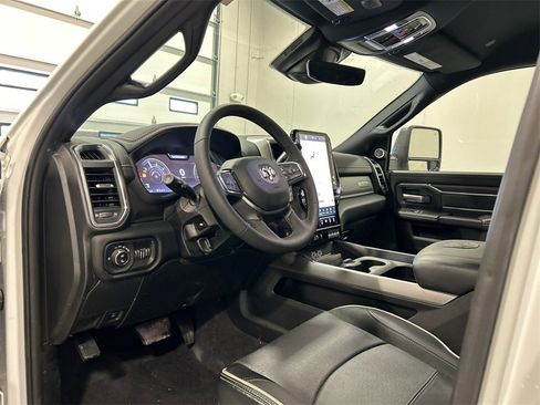 New 2025 RAM 2500 Laramie image 17