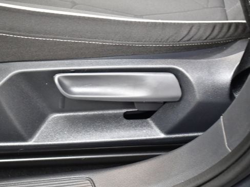Used 2025 Volkswagen Jetta Sport FWD image 12