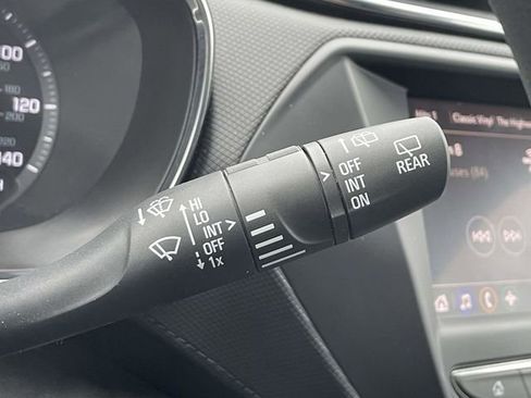 Certified 2023 Chevrolet TrailBlazer LT FWD image 33