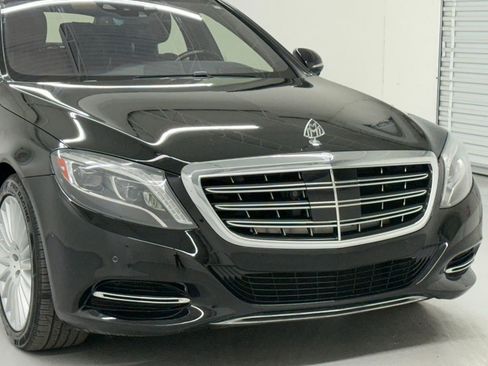 Used 2017 Mercedes-Benz Maybach S 550 4MATIC image 9