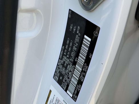 Used 2025 Toyota 4Runner SR5 image 27