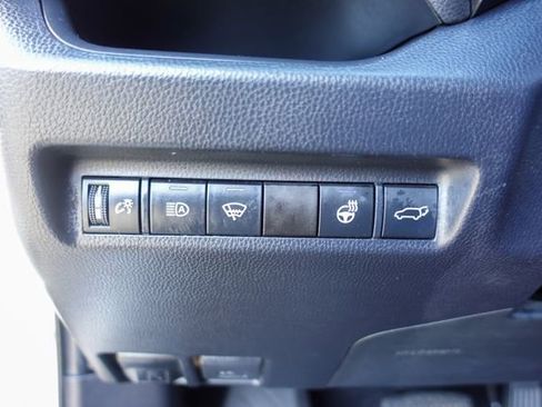 Certified 2020 Toyota RAV4 XLE w/ Convenience Package image 22