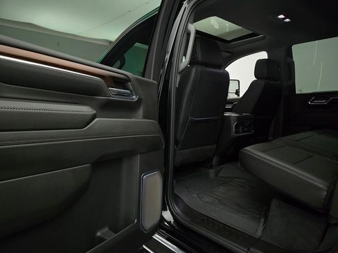 Used 2024 GMC Sierra 2500 Denali w/ Denali Reserve Package image 42