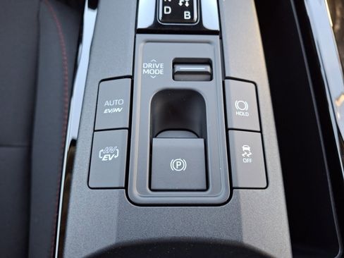 New 2026 Toyota Prius Plug-In Hybrid image 18