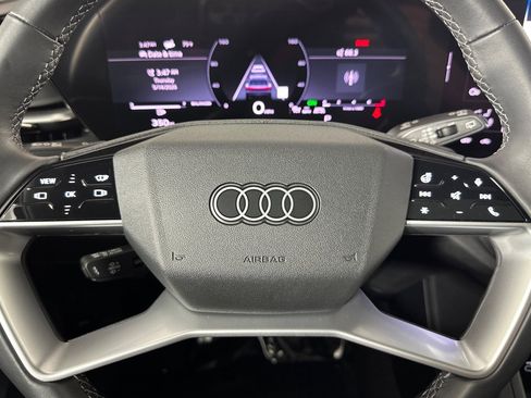 Used 2025 Audi Q5 Premium Plus w/ Premium Plus AWD/4WD image 22