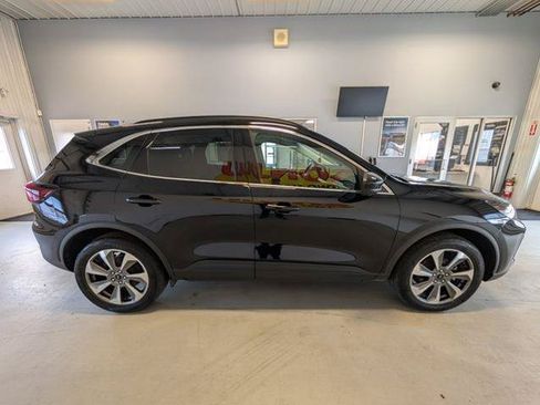 Certified 2024 Ford Escape Platinum AWD/4WD image 6