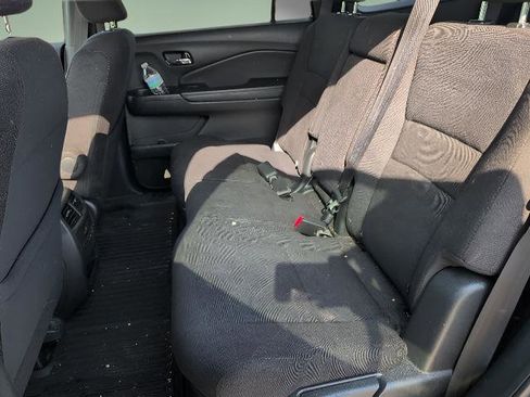 Used 2022 Honda Pilot Sport image 17