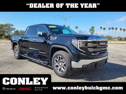 Used 2022 GMC Sierra 1500 SLT w/ SLT Convenience Package