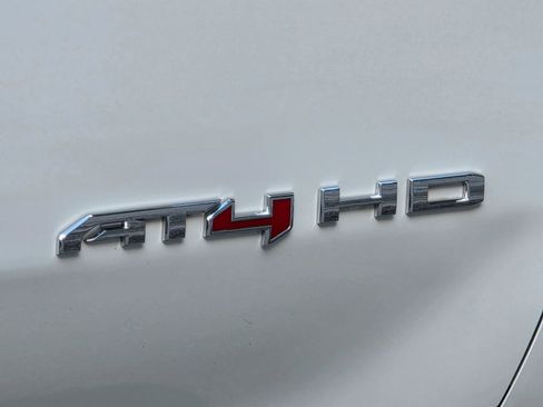 Used 2021 GMC Sierra 2500 AT4 w/ AT4 Premium Plus Package AWD/4WD image 40