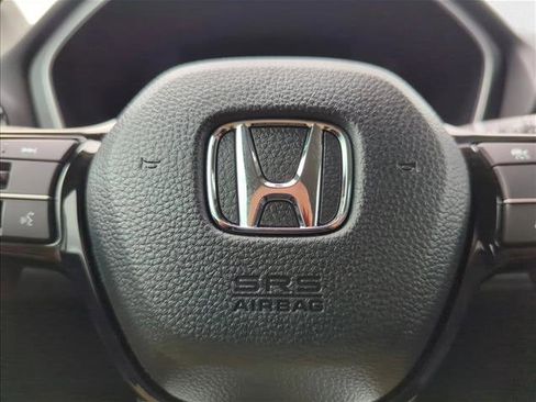 New 2025 Honda Pilot EX-L image 16