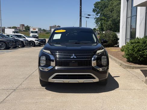 Used 2022 Mitsubishi Outlander SE AWD/4WD image 17