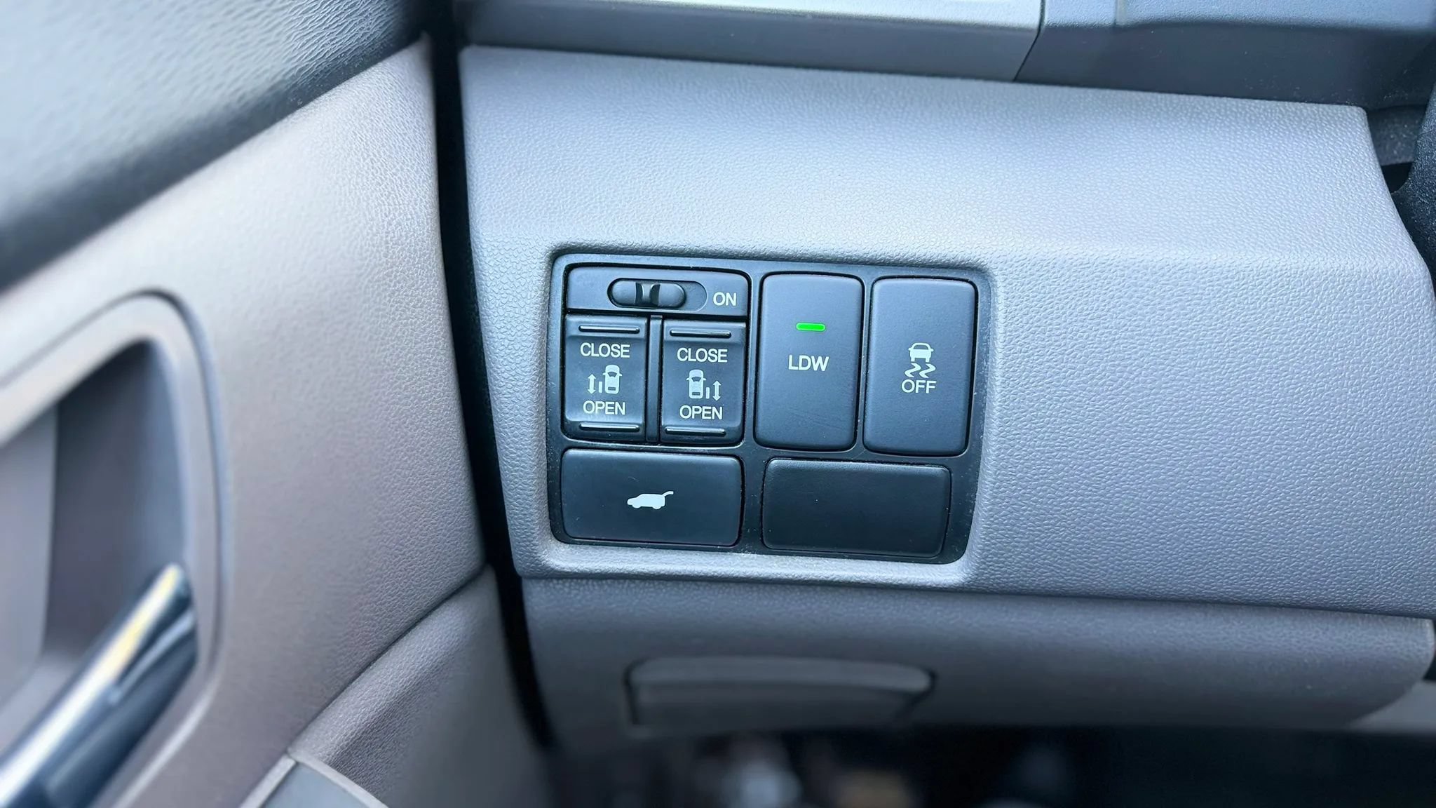 Used 2016 Honda Odyssey EX-L image 23