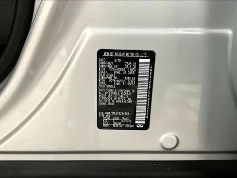 Used 2019 INFINITI QX80 Luxe image 32