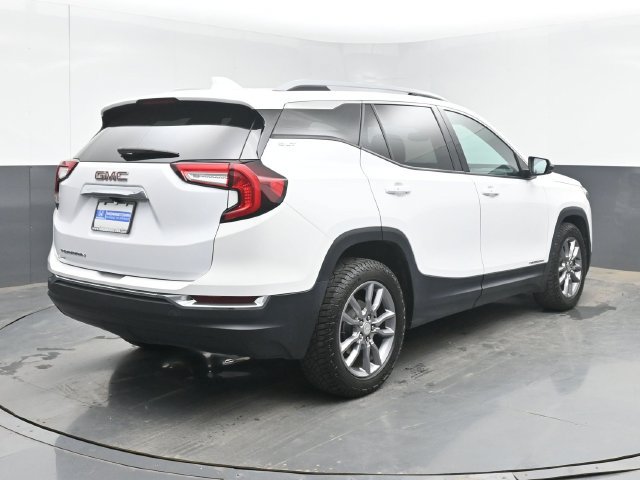 Used 2022 GMC Terrain SLT w/ Infotainment Package II FWD image 10