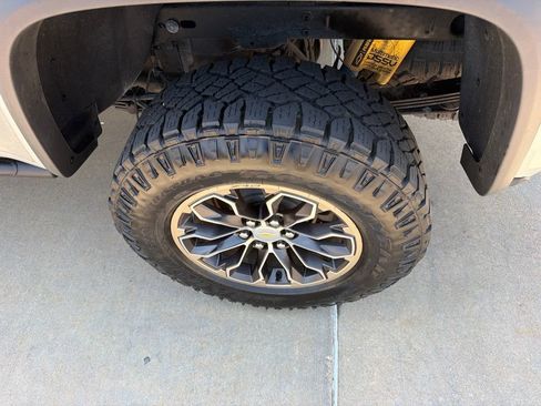 Used 2017 Chevrolet Colorado ZR2 AWD/4WD image 9