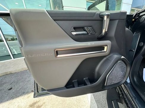 New 2025 GMC Hummer EV 2X AWD/4WD image 14