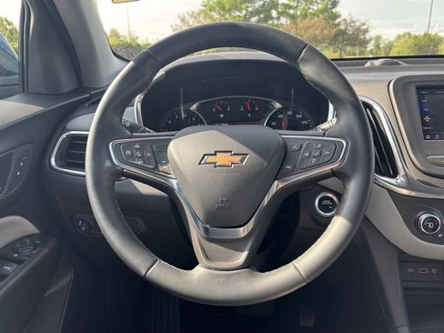 Used 2024 Chevrolet Equinox LT FWD image 25
