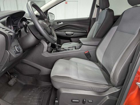 Used 2019 Ford Escape SE AWD/4WD image 4