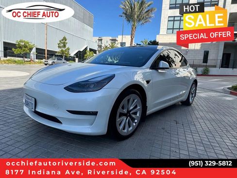 Used 2020 Tesla Model 3 Standard Range image 1