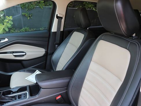 Used 2019 Ford Escape SEL FWD image 11