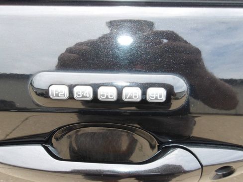 Used 2013 Ford Edge Limited FWD image 14