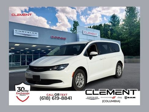 Used 2023 Chrysler Voyager LX FWD image 1