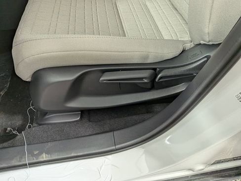 New 2027 Honda HR-V LX image 13