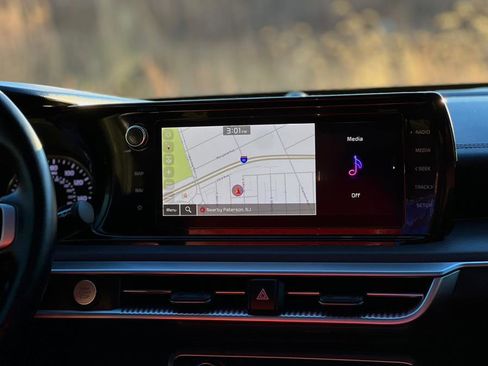 Used 2023 Kia K5 GT-Line image 34