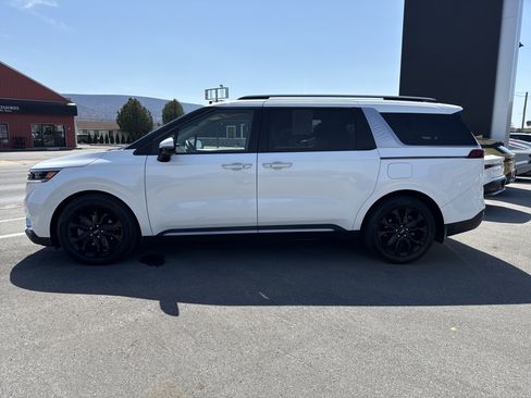 Used 2024 Kia Carnival SX Prestige FWD image 7