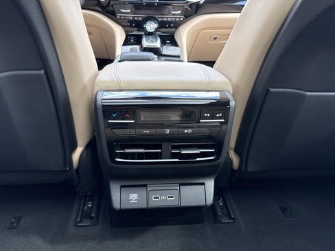 Certified 2023 Acura MDX SH-AWD image 32