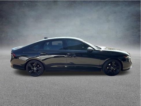 Used 2024 Honda Accord Sport image 10