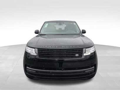New 2025 Land Rover Range Rover SE