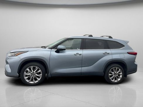 Used 2023 Toyota Highlander Limited image 8