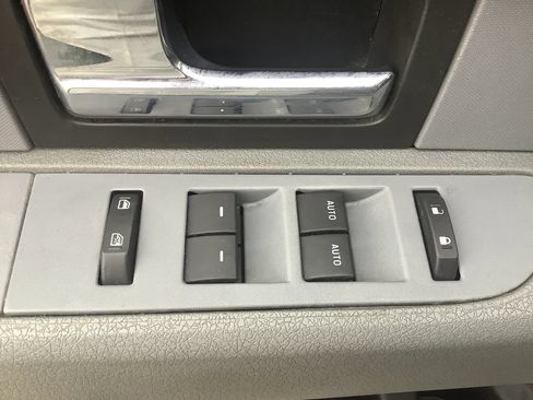 Used 2014 Ford F150 XL w/ Equipment Group 101A Mid AWD/4WD image 18