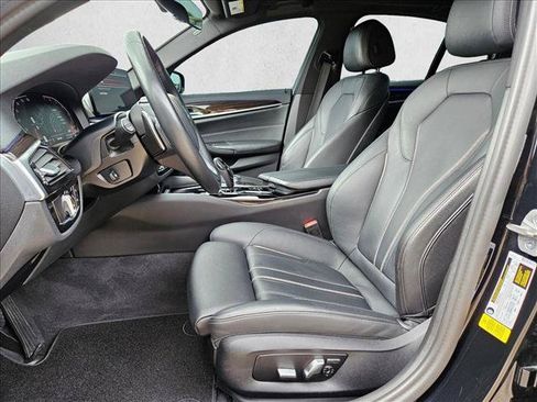 Used 2023 BMW 530i RWD image 17