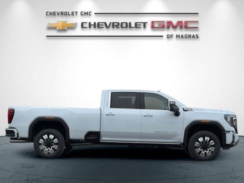 New 2026 GMC Sierra 3500 Denali w/ Denali Reserve Package image 2