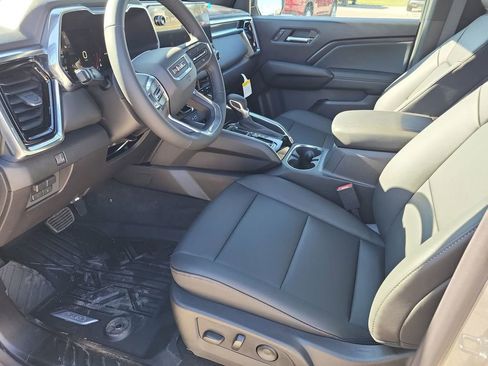 New 2026 GMC Canyon Elevation w/ Convenience Package image 13