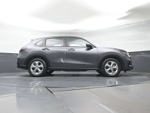 Certified 2023 Honda HR-V LX image 33