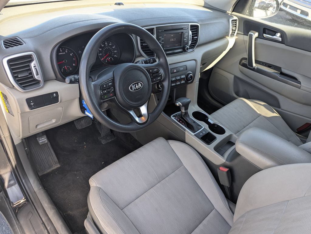 Used 2017 Kia Sportage LX FWD image 23