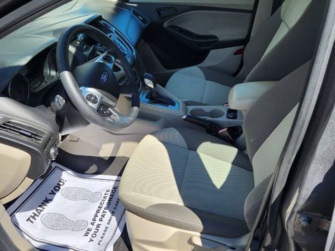 Used 2012 Ford Focus SE FWD image 12