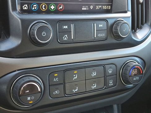 Used 2022 Chevrolet Colorado Z71 image 16