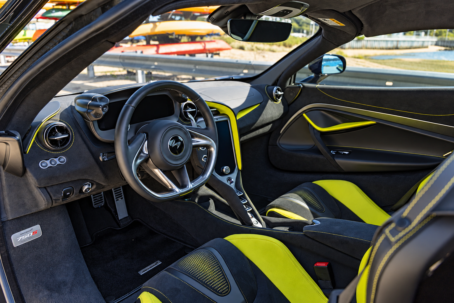 Used 2024 McLaren 750S RWD image 12