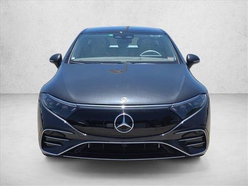 Used 2023 Mercedes-Benz EQS 450+ Sedan image 2
