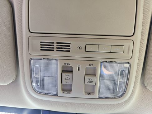 Used 2019 Honda CR-V EX-L image 10